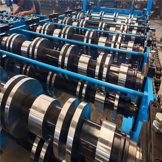 Rolo da placa do transporte do painel lateral do painel do telhado do recipiente e do carro que forma a máquina